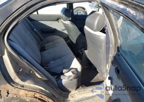 1995 Geo Prizm Lsi from USA, damaged, VIN 1Y1SK5269SZ092656